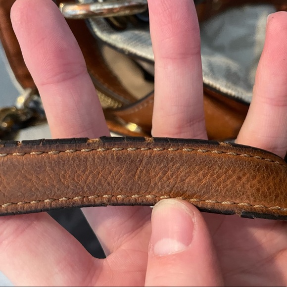 Michael Kors Large Shoulder Bag - Picture 5 of 5